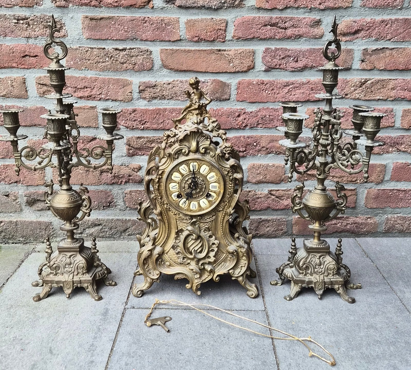 Prachtige Messing Schouwgarnituur  / klokstel   – Werkend, Ophalen of Verzenden
