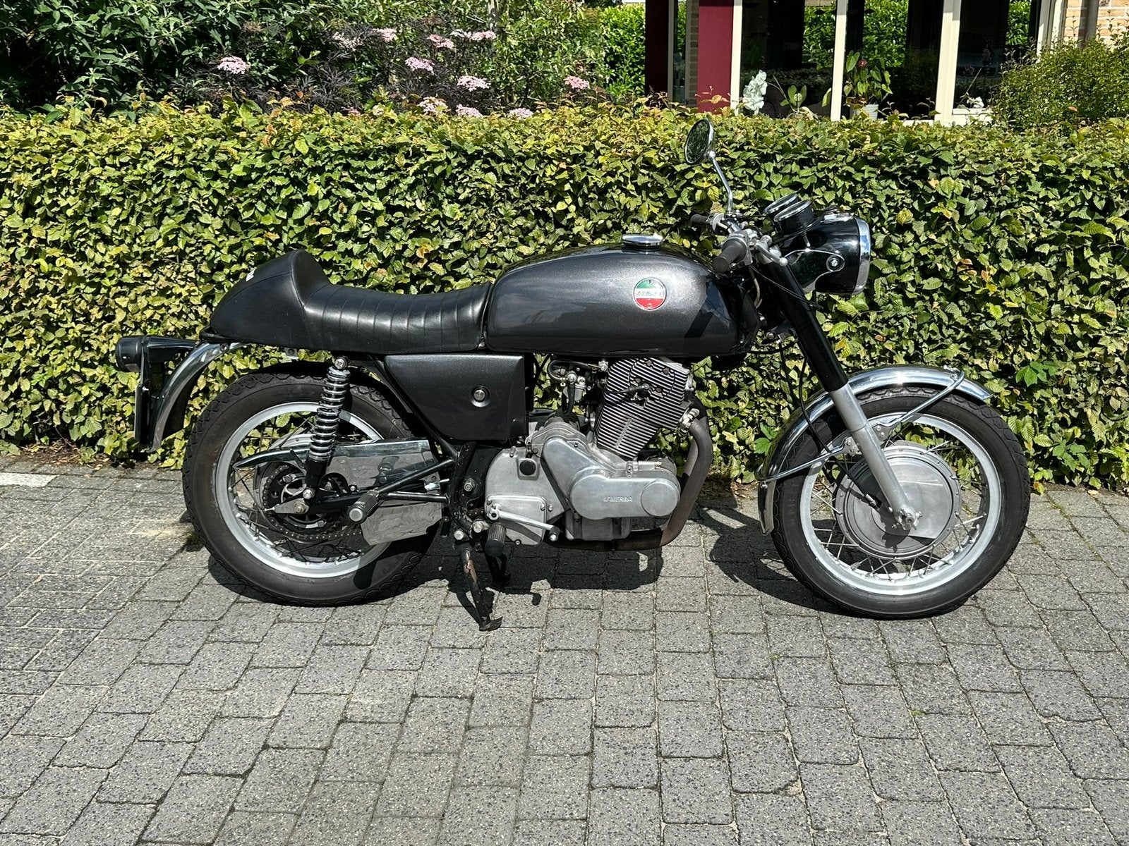 Laverda 750 GT 1975, Motoren, 750 cc, 2 cilinders, Sportuitlaat, Motorrijbewijs A