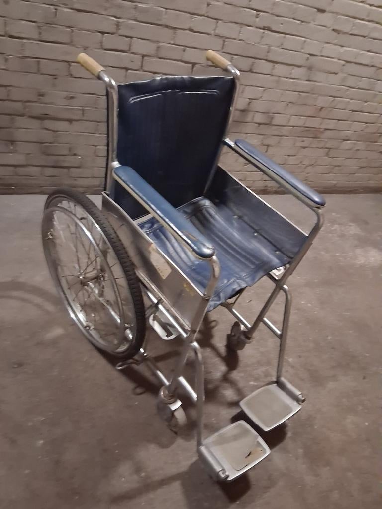 Te koop,mooi rolstoel. Zeer flexibel., Ophalen, Inklapbaar, Duwrolstoel