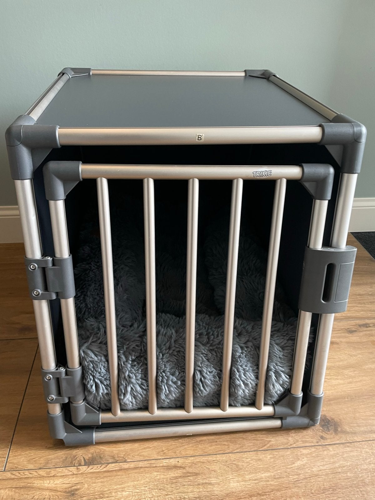 Trixie aluminium transportbox, Ophalen, Zo goed als nieuw, Hondenren