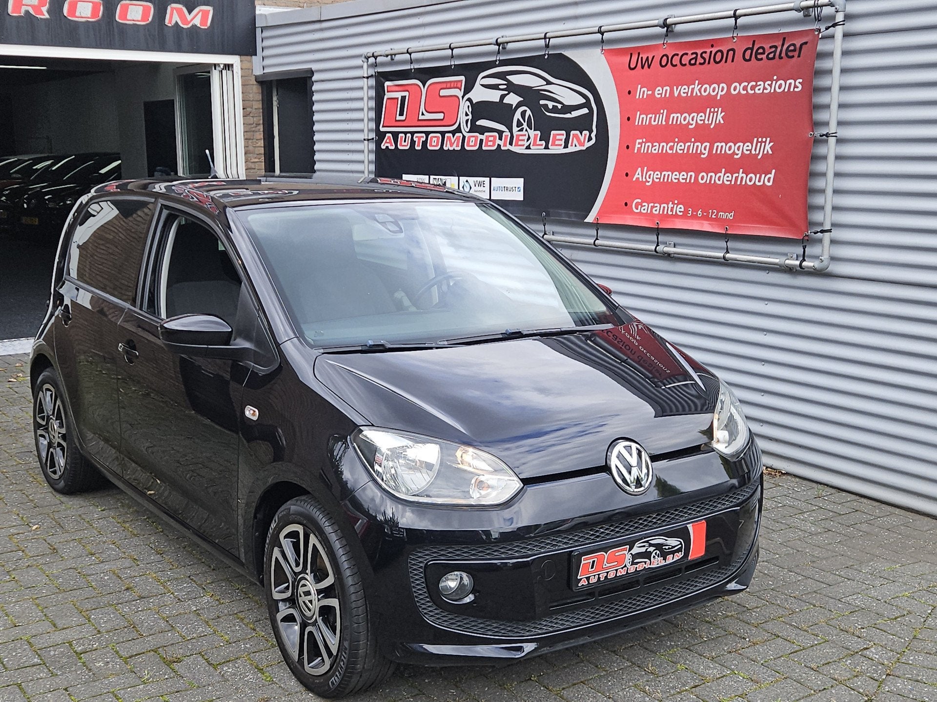 Volkswagen up! 1.0 high up! BlueMotion Volkswagen up! 1.0 hi, Voorwielaandrijving, Stof, Gebruikt, Up!