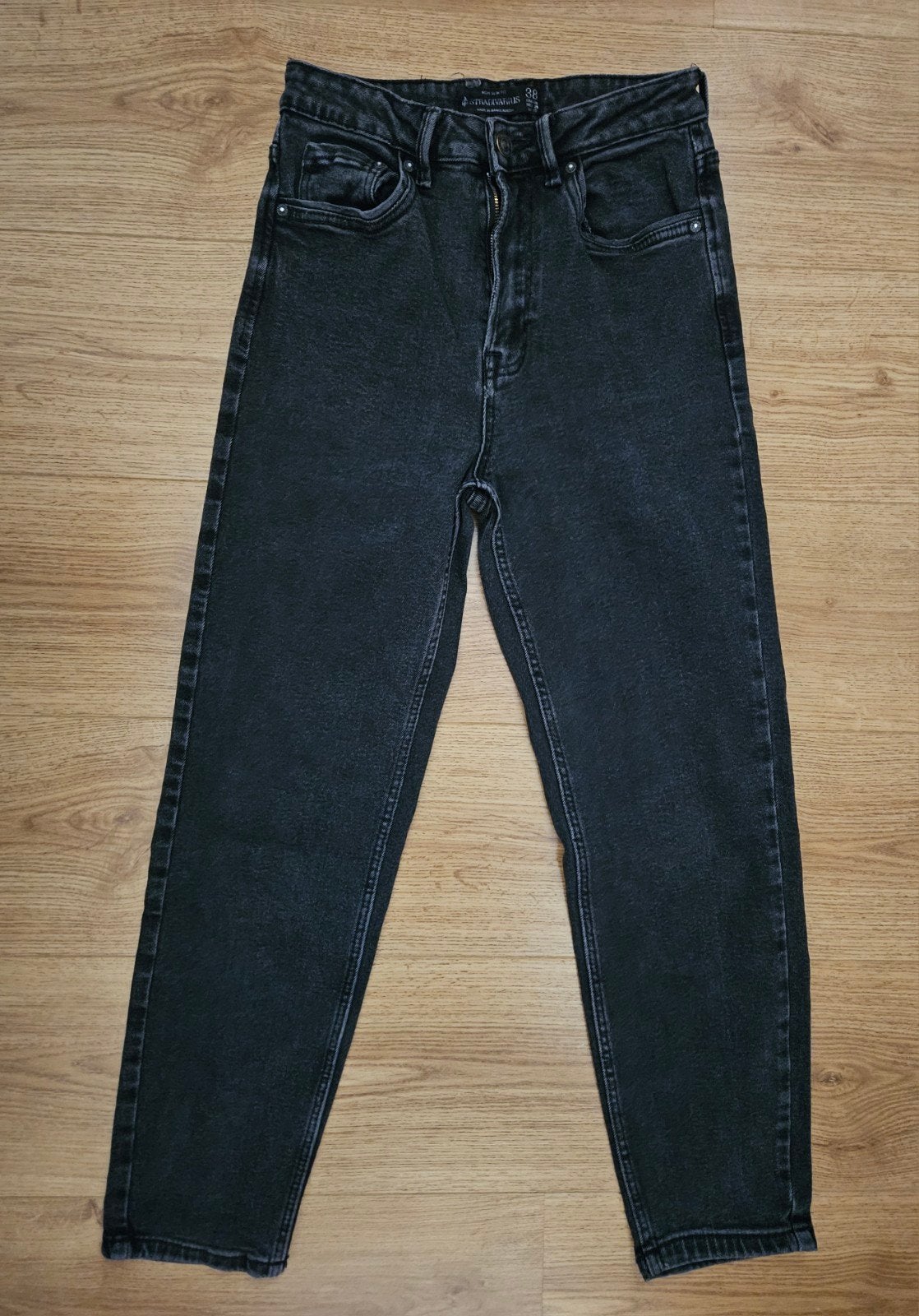 MOM SLIM FIT JEANS MAAT 38, Kleding | Dames, Stradivarius, Ophalen of Verzenden, Zo goed als nieuw, Zwart