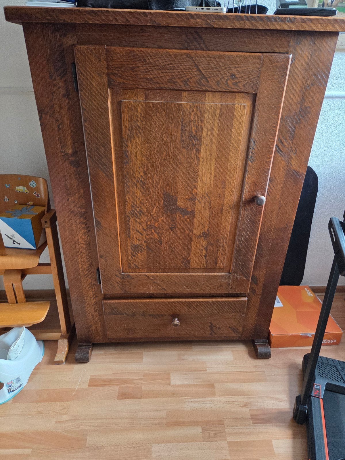 Massief houten kast met lade, Antiek en Kunst, Ophalen