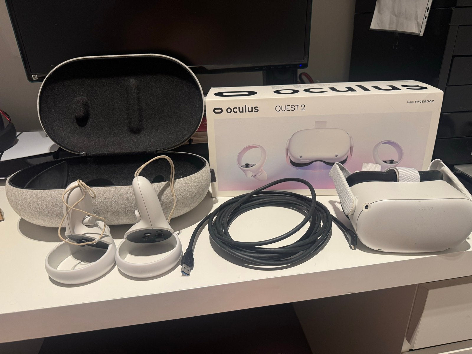 Oculus Quest 2 VR-bril, Spelcomputers en Games, Virtual Reality, Zo goed als nieuw, Overige platformen, VR-bril, Ophalen of Verzenden