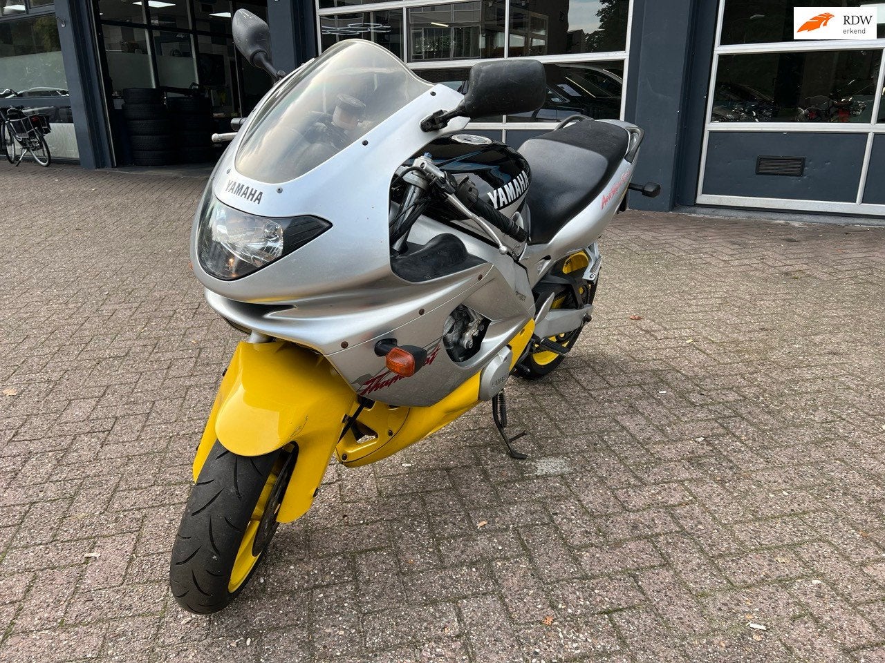 Yamaha Sport YZF 600 R Thunder Cat, Motoren, Sportuitlaat, Sport, Meer dan 35 kW, 599 cc