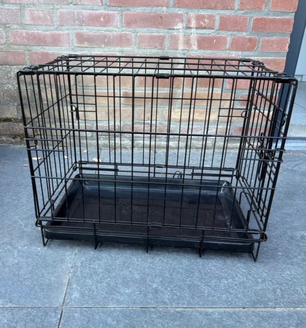 Kleine puppy bench (47x31cm), Dieren en Toebehoren, Hondenhokken, Ophalen, Zo goed als nieuw, Minder dan 75 cm, Minder dan 65 cm