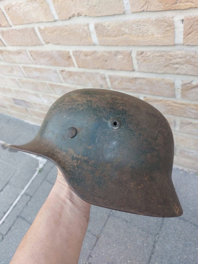 Duitse WO2 M40 helm, Ophalen of Verzenden, Landmacht, Duitsland, Helm of Baret