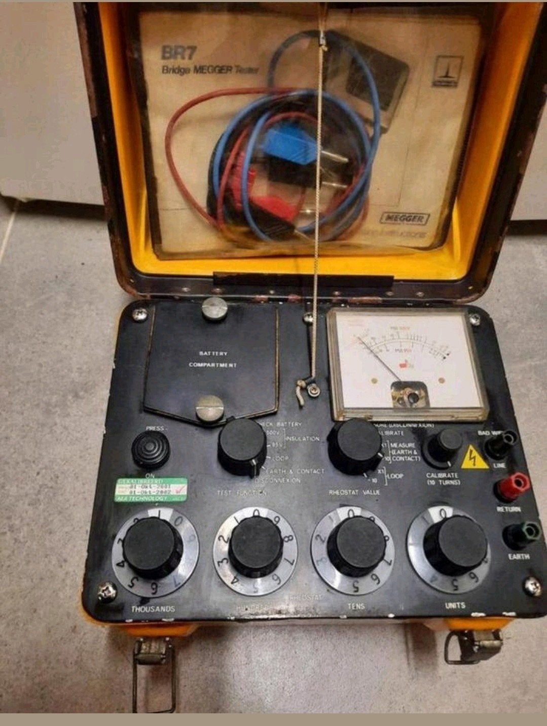 Megger BR7 ohmmeter weerstandmeter kabelbreuk
Zoldervondst, Doe-het-zelf en Verbouw, Ophalen of Verzenden, Gebruikt