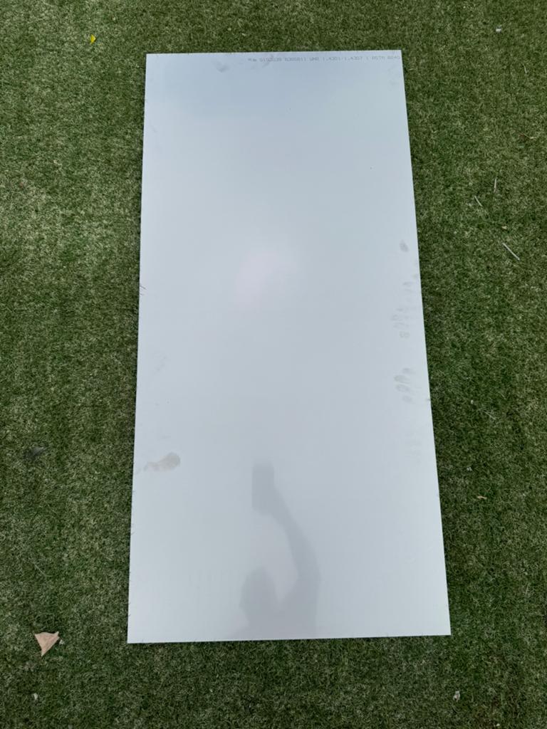 nieuwe alu platen geslepen (RVS look) 150 cm x 50 cm 1,5 mm, Doe-het-zelf en Verbouw, Platen en Panelen, Ophalen, Nieuw