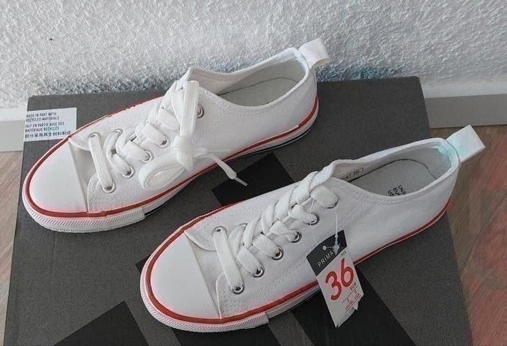 Witte Sneakers | Maat 36 | Nieuw Met Prijskaartje, Primark, Wit, Nieuw, Ophalen of Verzenden