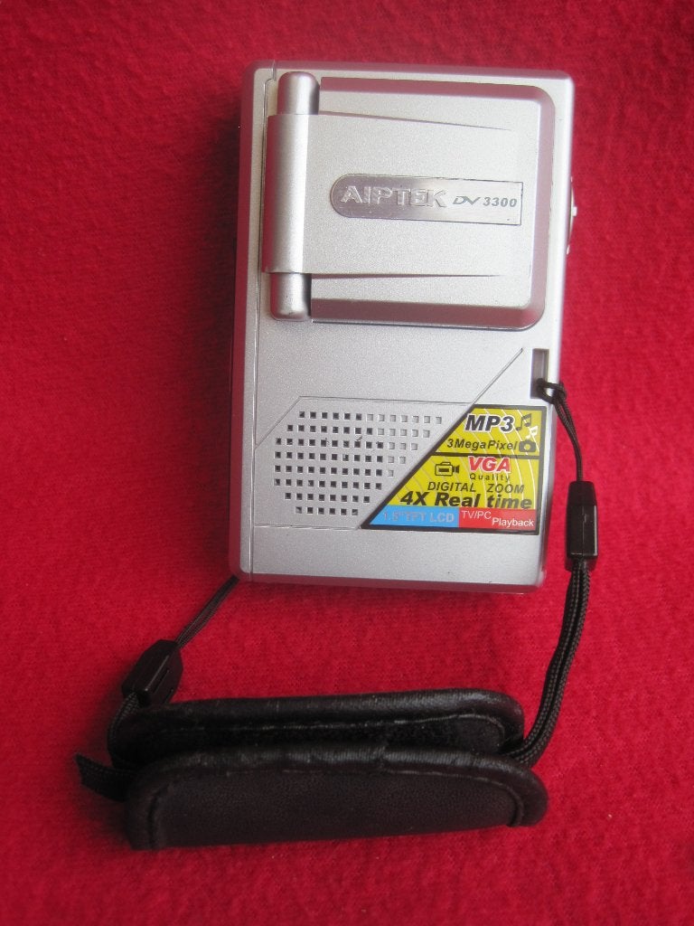 Vintage pocket camera Aiptek DV3300, Gebruikt, Compactcamera, Overige Merken, Draagriem