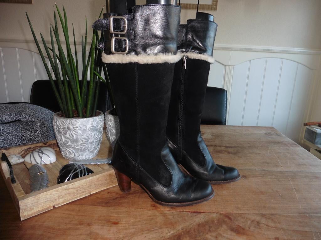 Uggs ugg's hoge zwarte laarzen met hak maat 37, Hoge laarzen, UGG, Zwart, Ophalen of Verzenden
