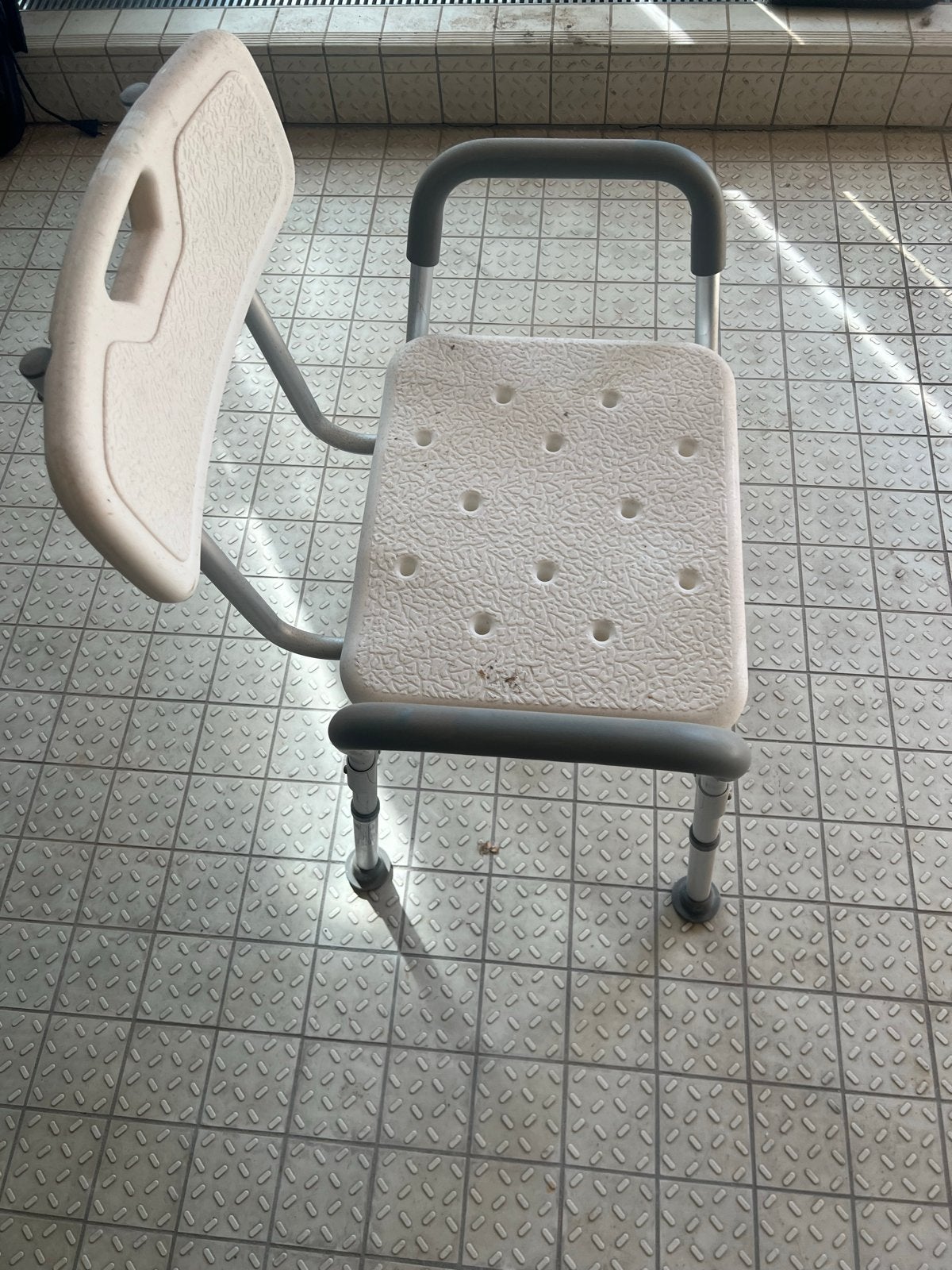 Douche stoeltje, Diversen, Verpleegmiddelen, Ophalen, Zo goed als nieuw