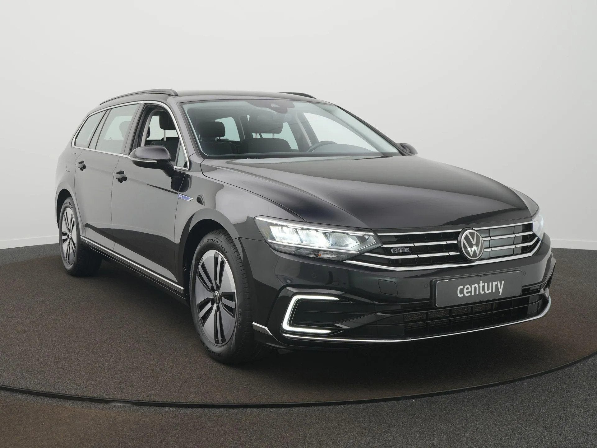 Volkswagen Passat 1.4 TSI PHEV GTE Business (bj 2022), Gebruikt, Zwart, 218 pk, 1600 kg