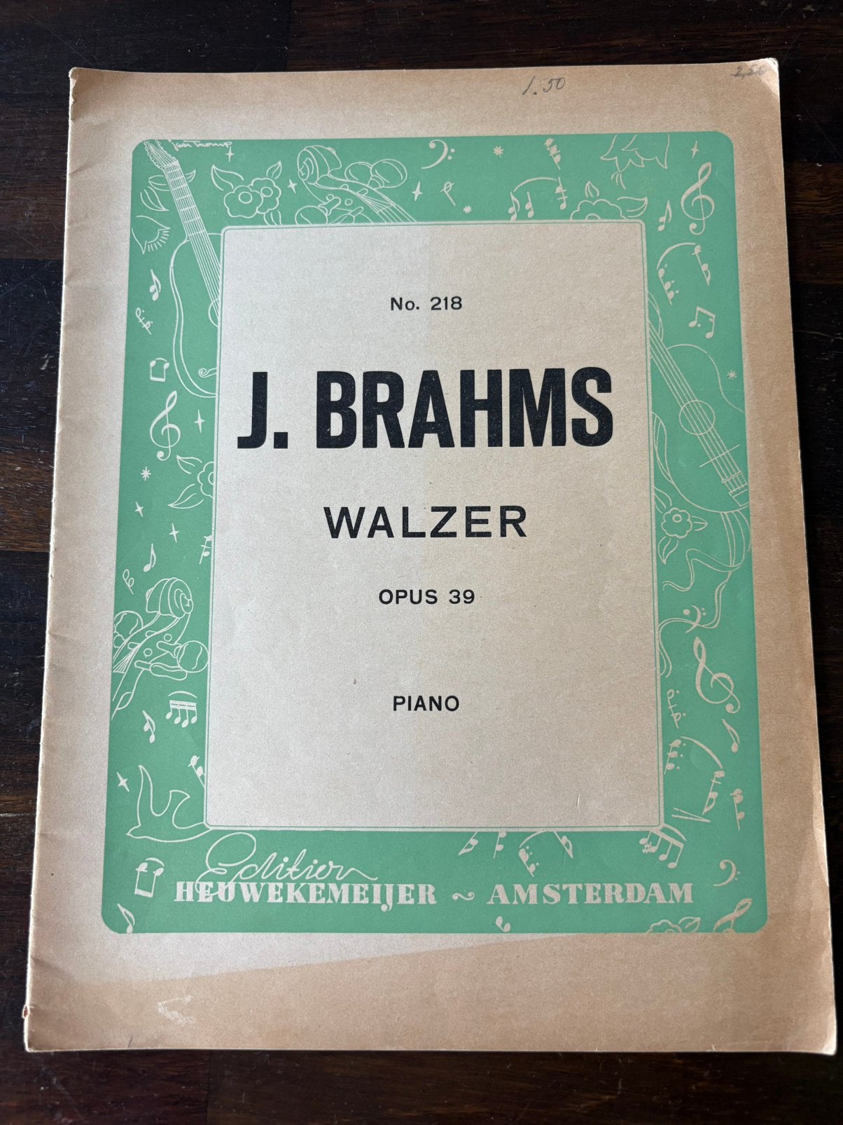 Bladmuziek voor piano van Brahms  Walzer opus 39, Muziek en Instrumenten, Bladmuziek, Klassiek, Ophalen of Verzenden, Zo goed als nieuw