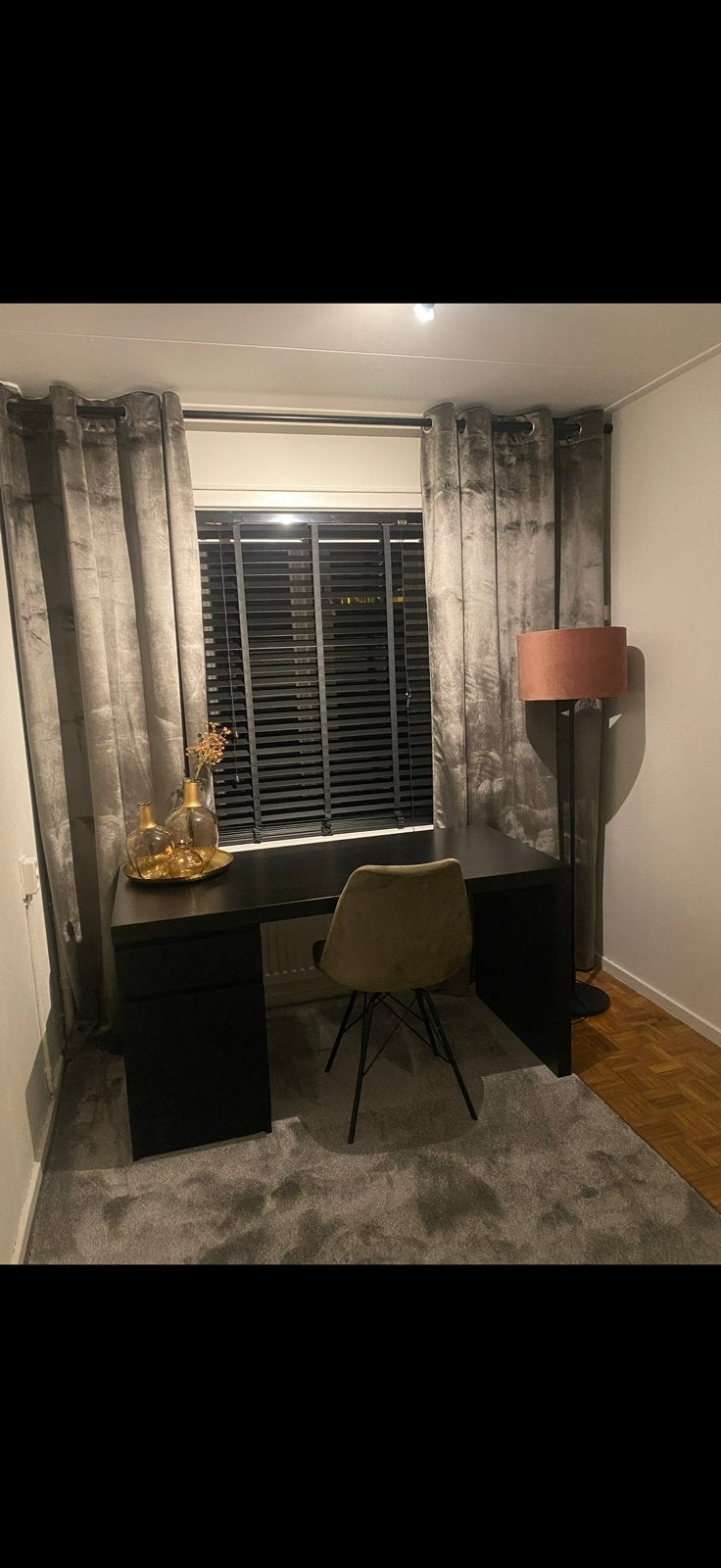 Ikea malm bureau te koop zwart