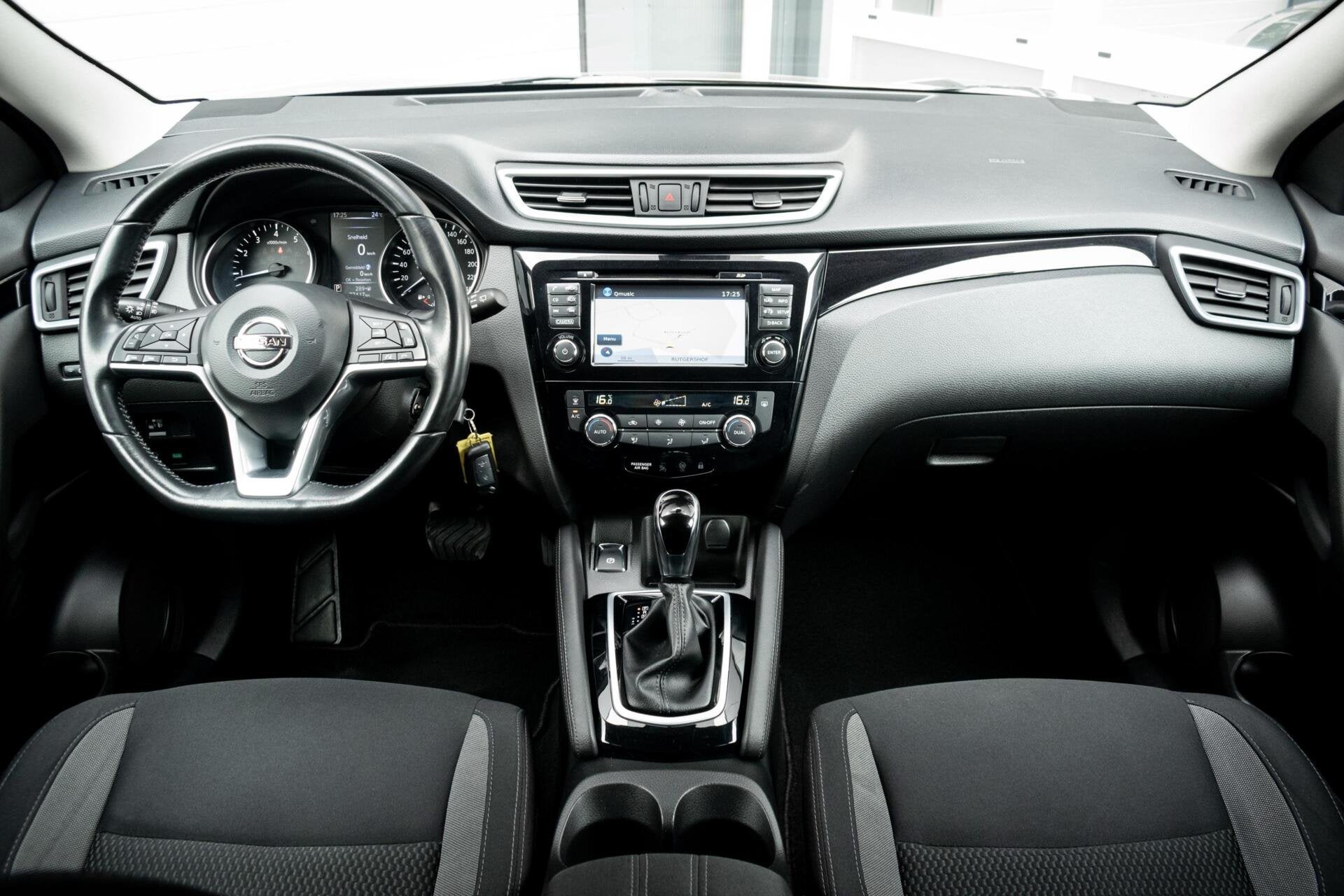 Nissan Qashqai 1.2 Business Edition|TREKHAAK|CLIMATE|CAMERA|, Gebruikt, 4 cilinders, Met garantie (alle), 116 pk