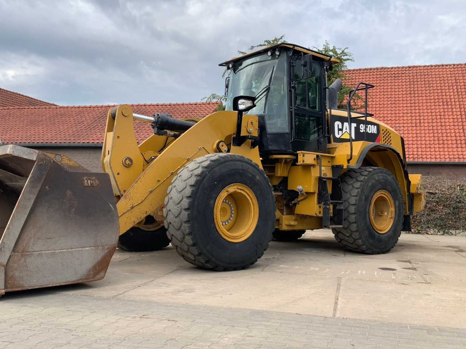 2015 Caterpillar 950M Shovel, Wiellader of Shovel