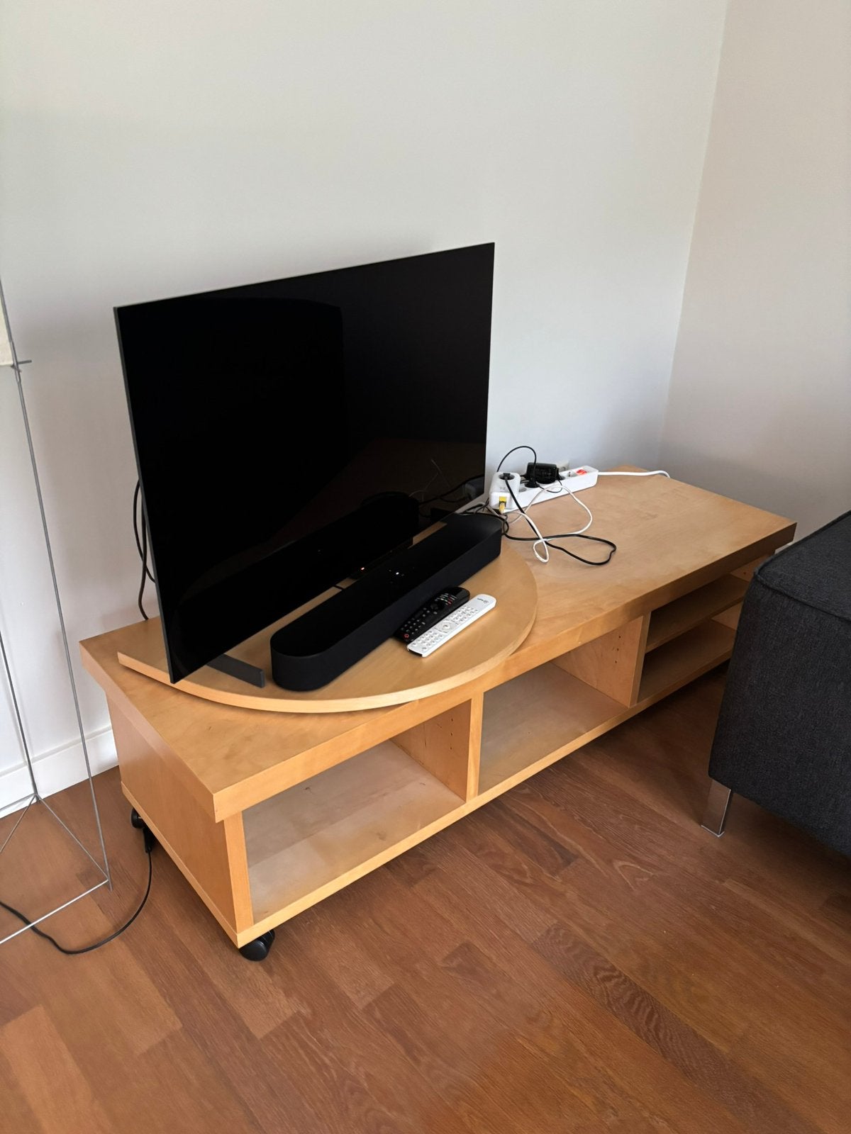 Ikea tv meubel met draaischijf, Ophalen, Gebruikt, 100 tot 150 cm, Minder dan 100 cm