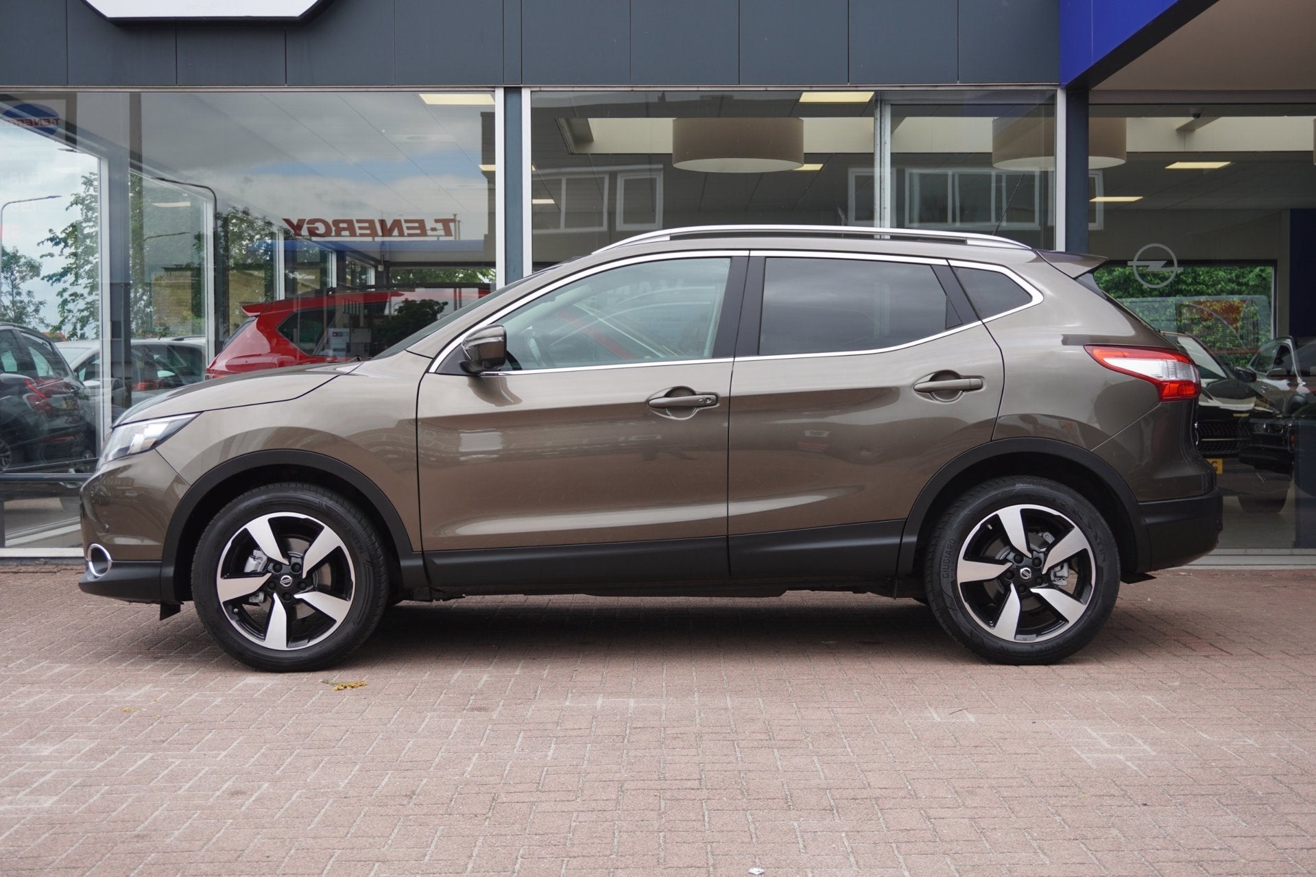 Nissan Qashqai 1.6 Tekna | Handgeschakeld | Airco | Navigati, Auto's, Voorwielaandrijving, Gebruikt, 4 cilinders, 163 pk
