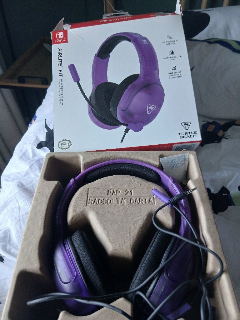Nintendo Turtle Beach headset nieuwstaat, Nieuw, Ophalen of Verzenden, Over-ear, Mute-functie