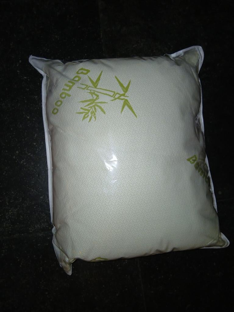 Bamboo kussen Cinderella 60x70cm, Eenpersoons, Wit, Nieuw, Ophalen of Verzenden