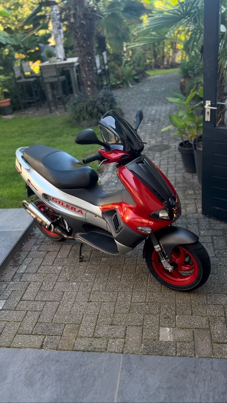 Gilera runner 70cc, Fietsen en Brommers, Snorfietsen en Snorscooters, Zo goed als nieuw, Gilera, Tweetakt, Ophalen