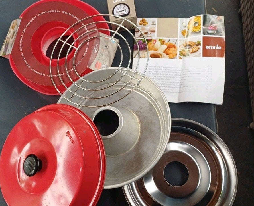 Omnia Camping Oven met siliconen bakvorm en thermometer, Overige typen, Nieuw, Ophalen of Verzenden, Metaal