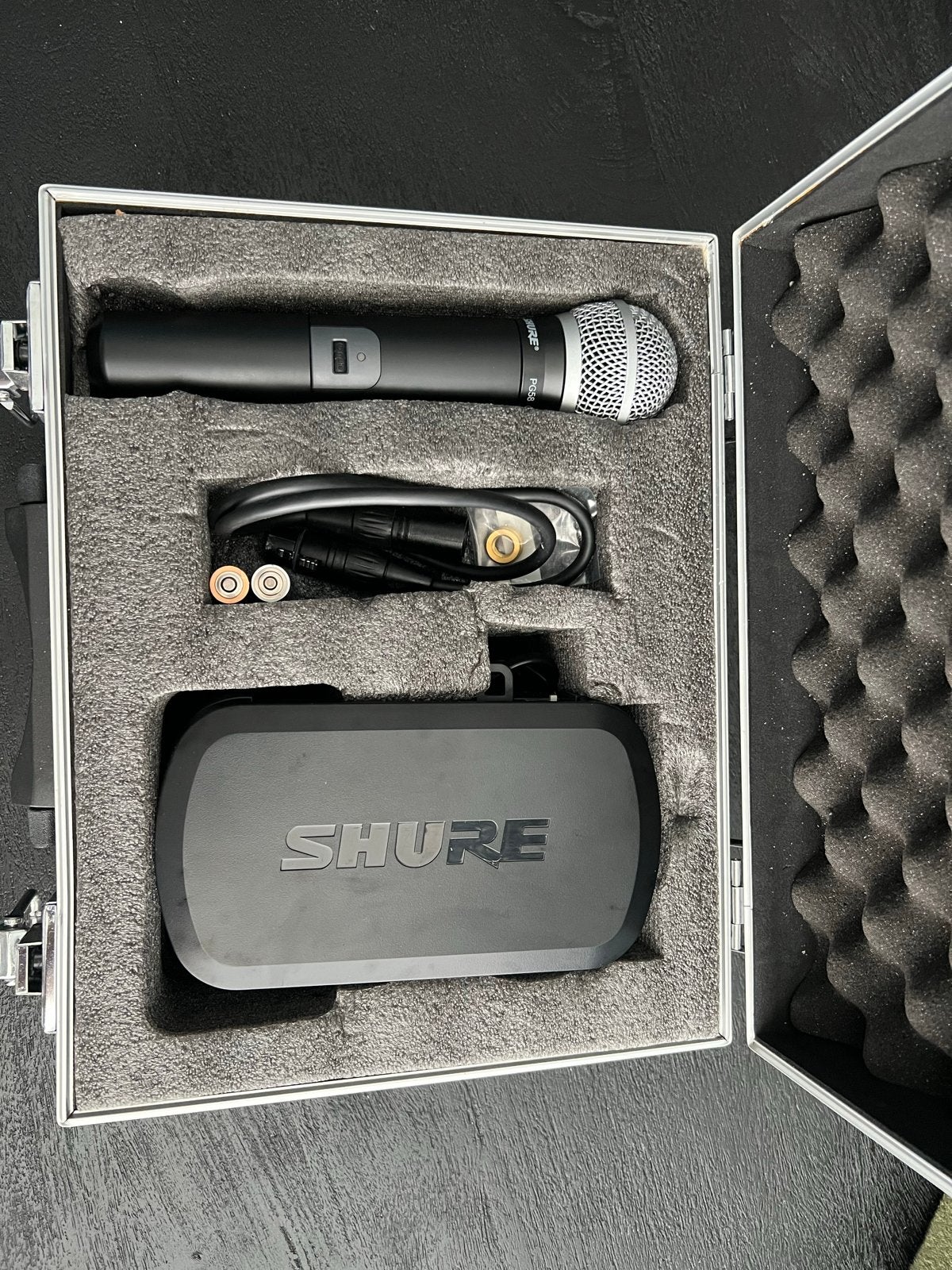 Shure PG58 Draadloze Microfoon Set in Koffer, Ophalen of Verzenden, Zo goed als nieuw, Zangmicrofoon, Draadloos