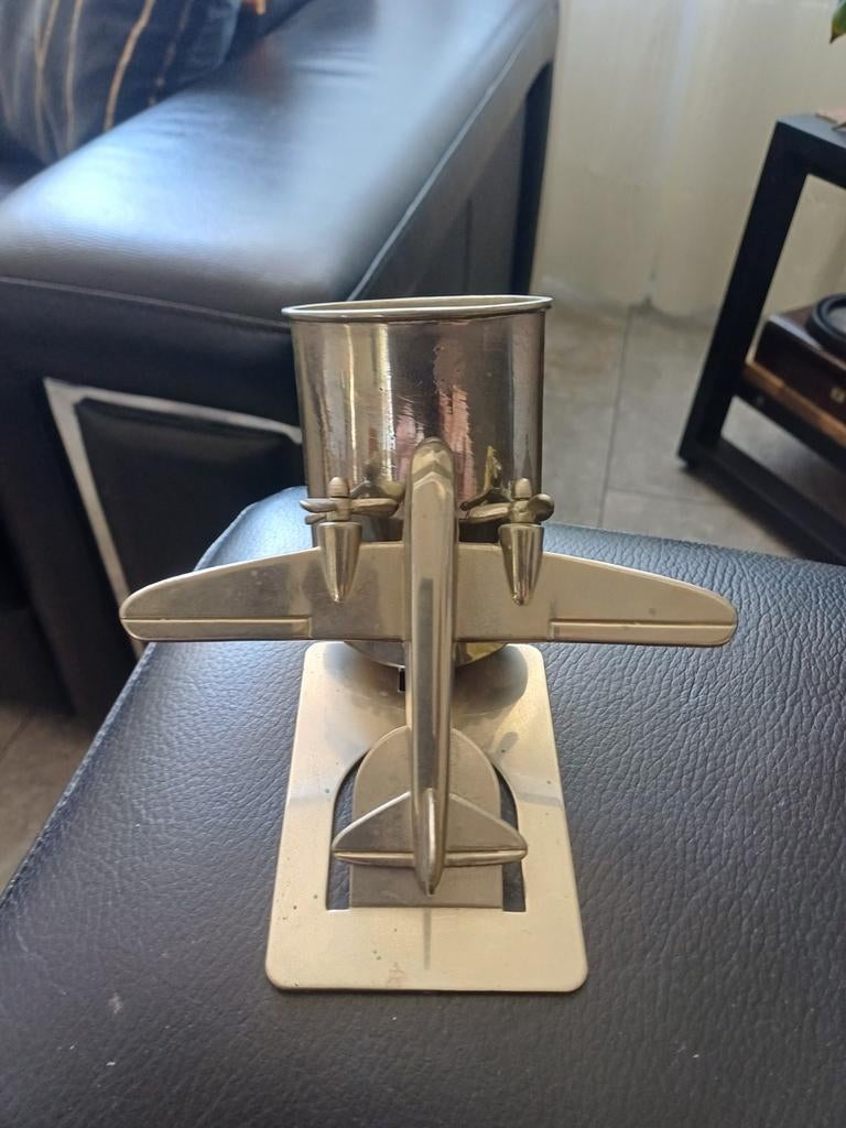 Retro design aluminium  vliegtuig  met pennen bakje, Verzamelen, Retro, Huis en Inrichting, Ophalen of Verzenden