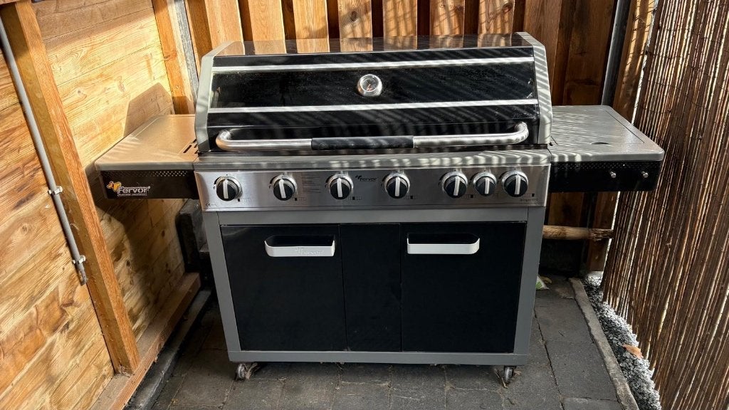 Fervor gasbarbecue met 6 branders en zijbrander, Ophalen, Gebruikt, Fervor