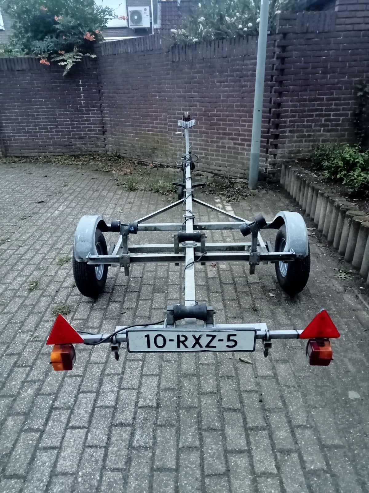 Gegalvaniseerde boottrailer met nieuwe Vredestein banden, Ophalen, Gebruikt, Minder dan 6 meter, Overige typen