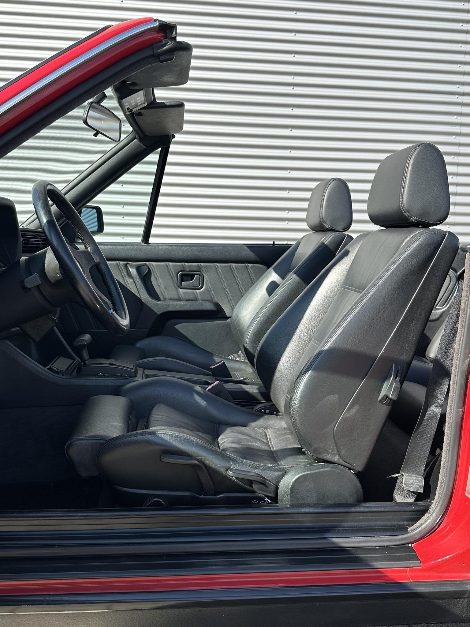 BMW 3-serie Cabrio 320i Cabriolet TOPSTAAT /Eerste lak/ hist, Auto's, BMW, Automaat, 4 stoelen, Elektrische ramen, 3-Serie