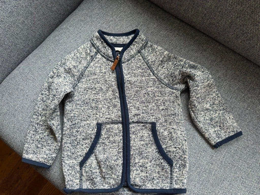 vest  maat 86, Kinderen en Baby's, Babykleding | Maat 86, Truitje of Vestje, H&M, Ophalen of Verzenden, Zo goed als nieuw