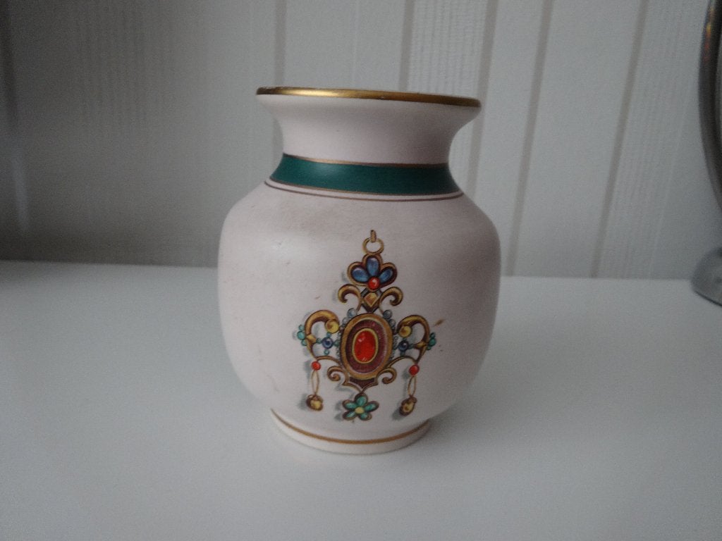 Een Vaasje van Flora Gouda Holland ., Ophalen of Verzenden