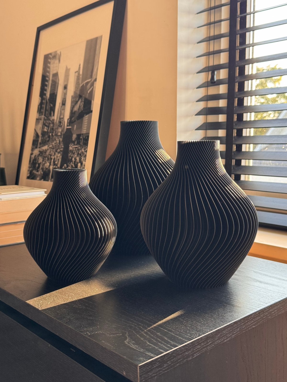 3D geprinte vazen, japandi style, moderne style, zwart, Huis en Inrichting, Woonaccessoires | Vazen, Overige materialen, Zwart