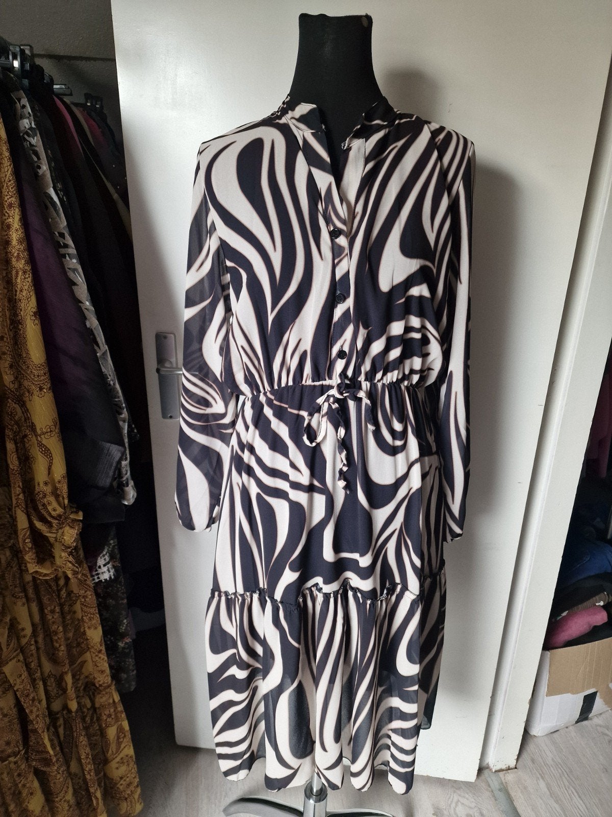 jurk maat xl, Kleding | Dames, Ophalen of Verzenden, Zo goed als nieuw, Maat 46/48 (XL) of groter, Onder de knie