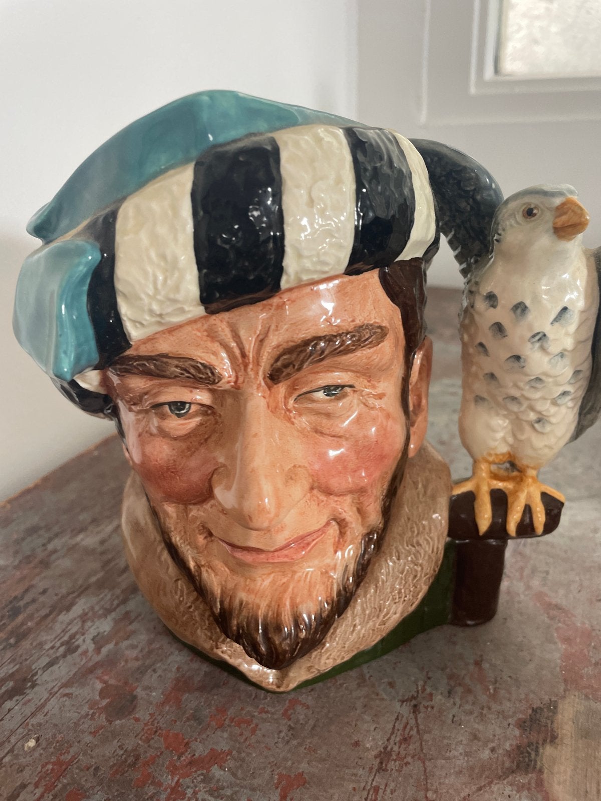 Royal Doulton The Falconer Toby Jug D6533, Antiek en Kunst, Ophalen of Verzenden