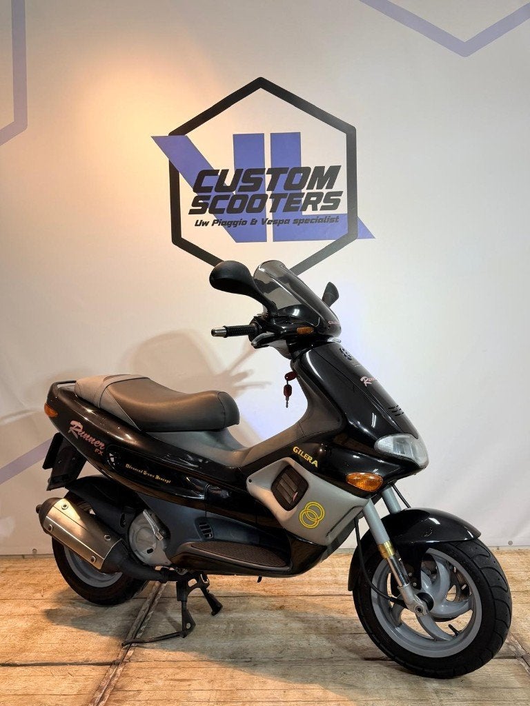 Gilera Runner 125cc FX Darkdream A1 motor scooter, Gebruikt, Overige modellen, VL Custom Scooters, Info@vlcustomscooters.nl