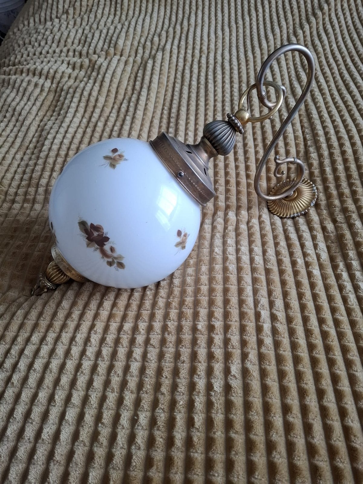 Vintage glazen wandlamp met bloemmotief, Antiek en Kunst, Ophalen