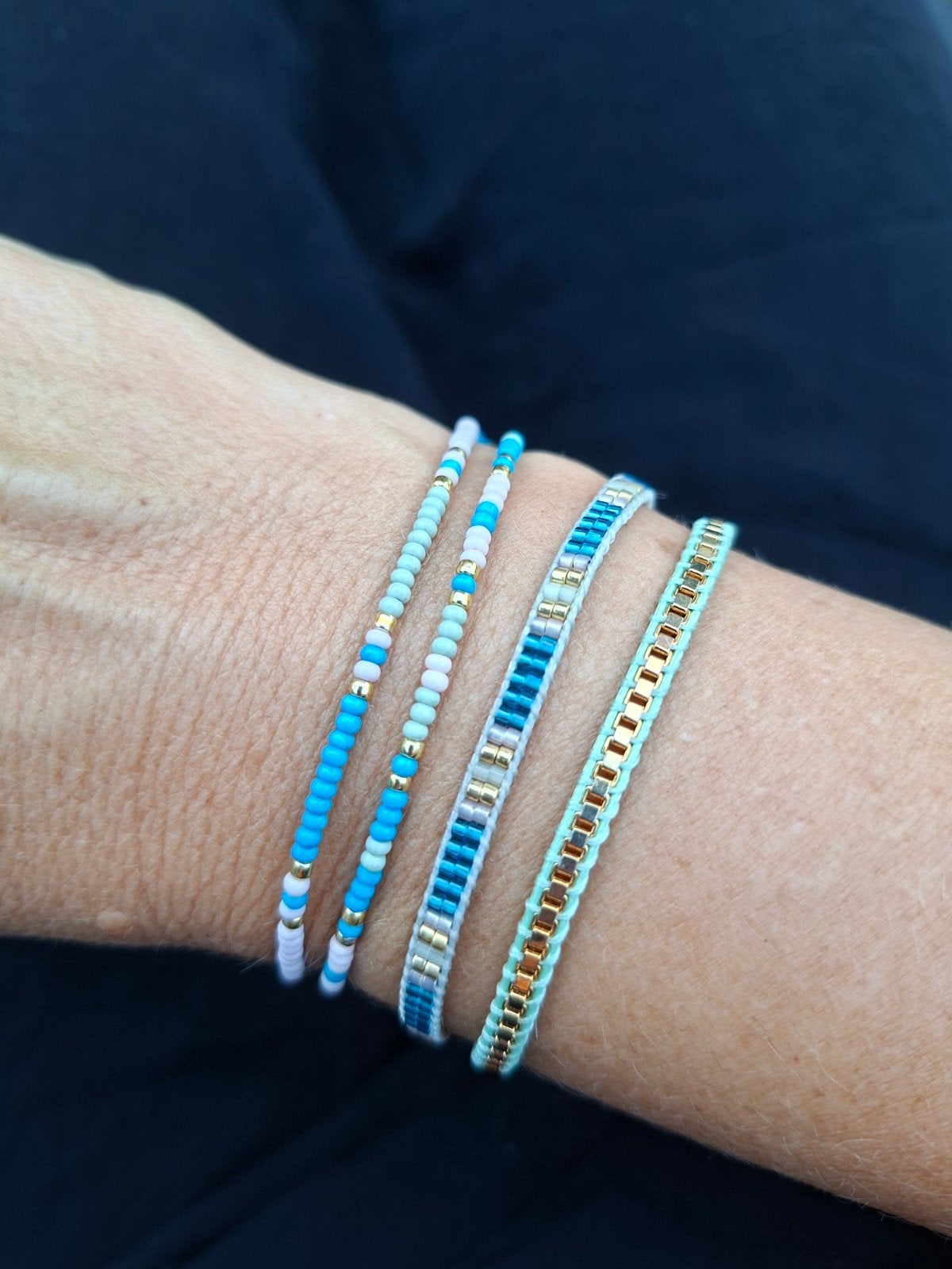 Biba armbandjes blauw mint 3 euro pst nieuw, Kunststof of Plastic, Nieuw, Met bedels of kralen, Verzenden