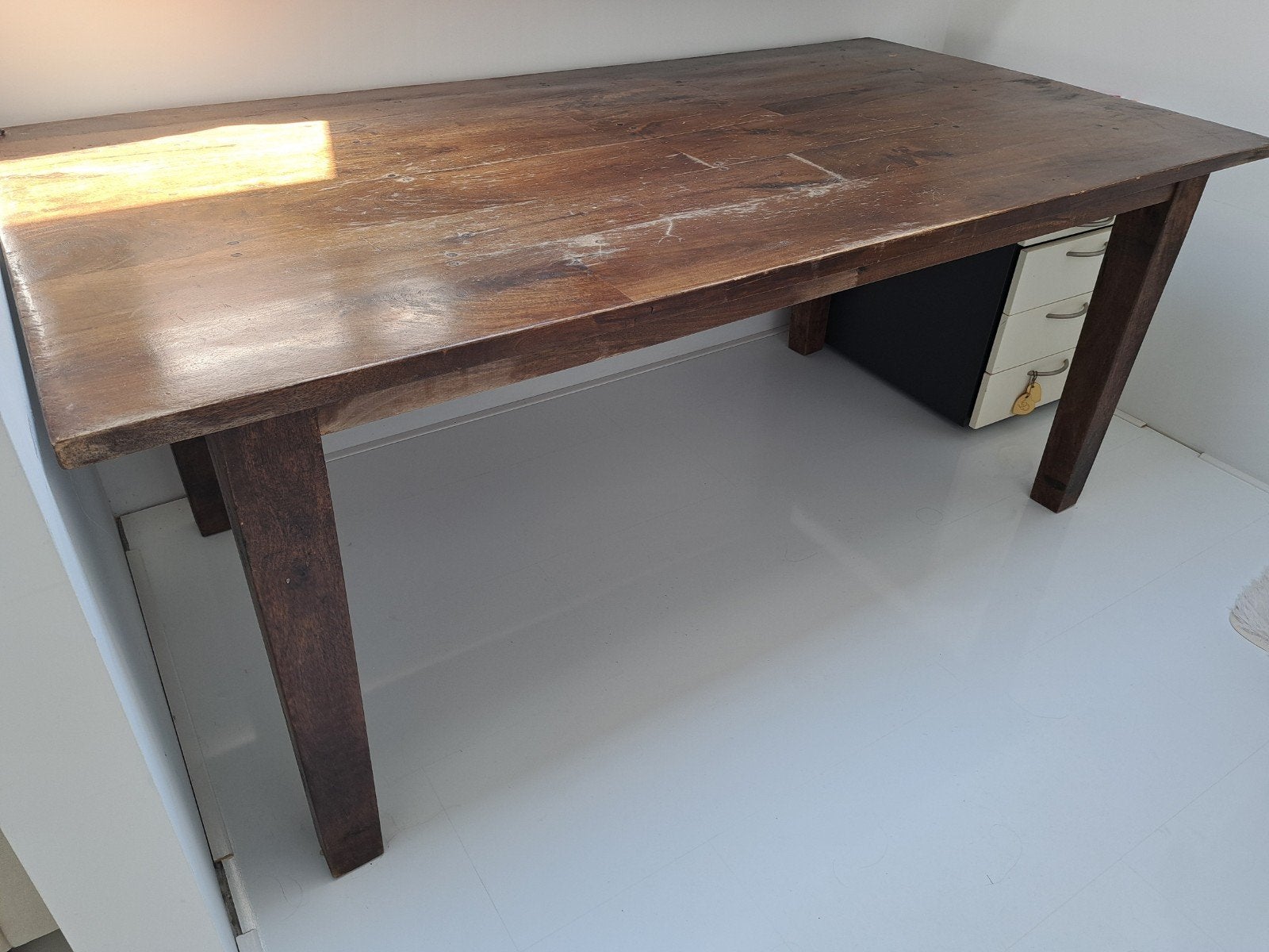 Robuuste houten tafel - voor eetkamer of werkplek 1.90x1.01, Antiek en Kunst, Antiek | Meubels | Tafels, Ophalen