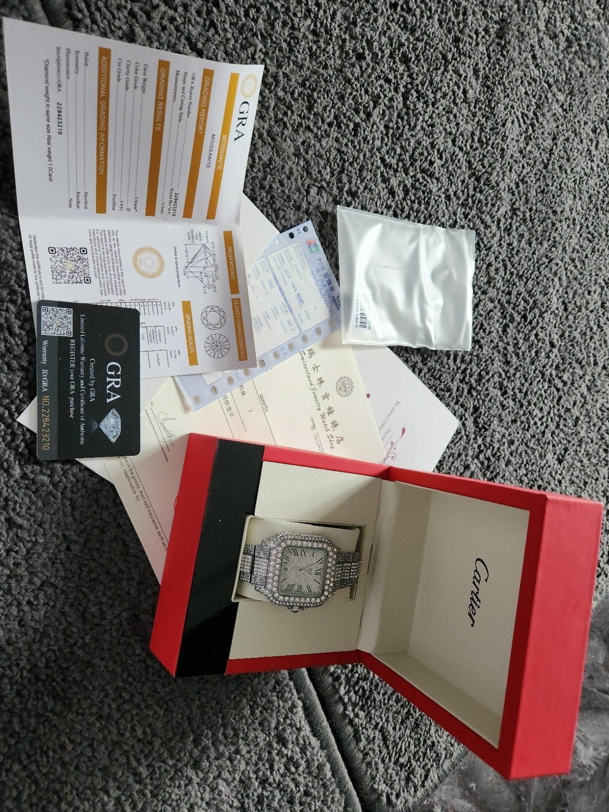 Luxe Moissanite Horloge - Zilverkleurig met GRA Certificaat, Overige merken, Polshorloge, Overige materialen, Ophalen of Verzenden