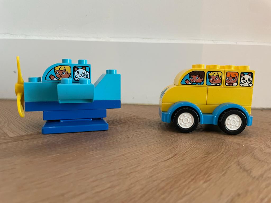 Duplo 10849 Vliegtuig en 10851 Bus - Complete sets, Ophalen of Verzenden, Zo goed als nieuw, Compleet, Duplo