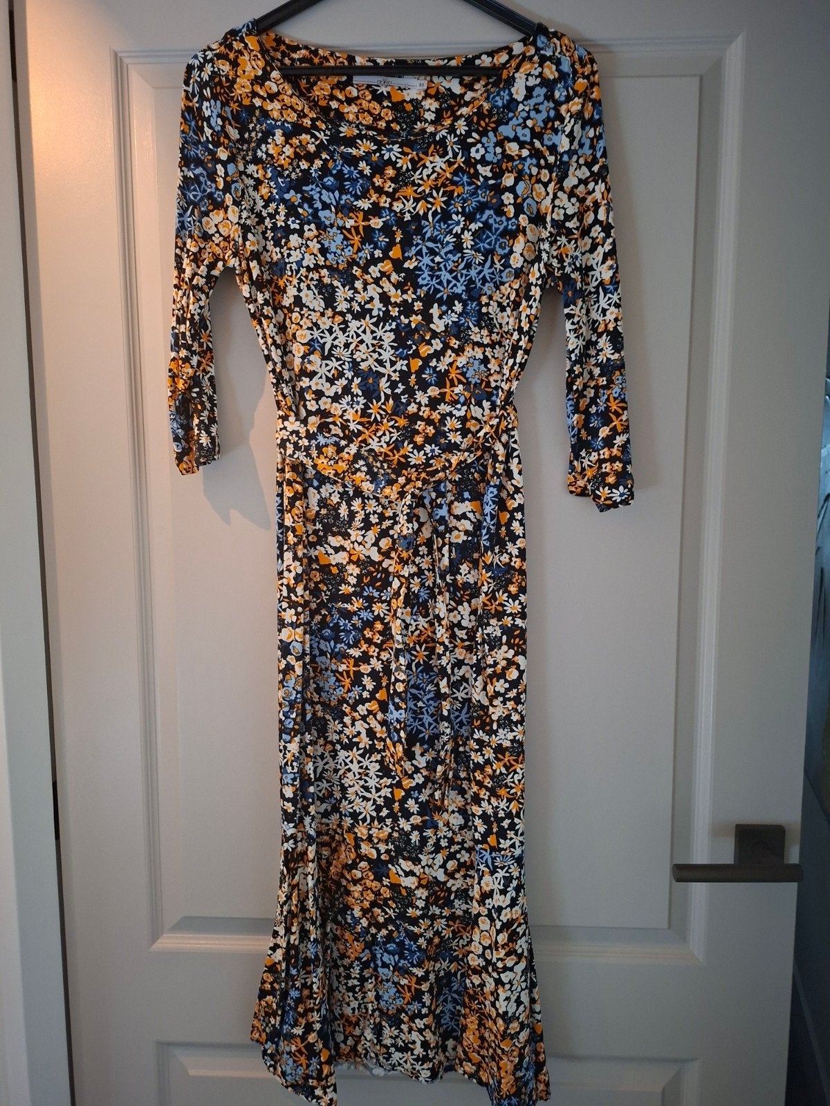 Jurk merk Aaiko mt XS te koop voor 12 euro!, Kleding | Dames, Aaiko, Blauw, Ophalen of Verzenden, Zo goed als nieuw