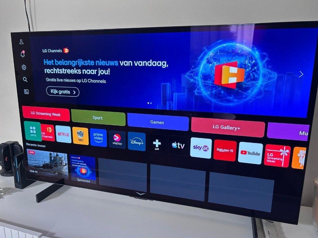 Te koop, LG OLED C5 42 inch Smart TV, model OLED42C54LA