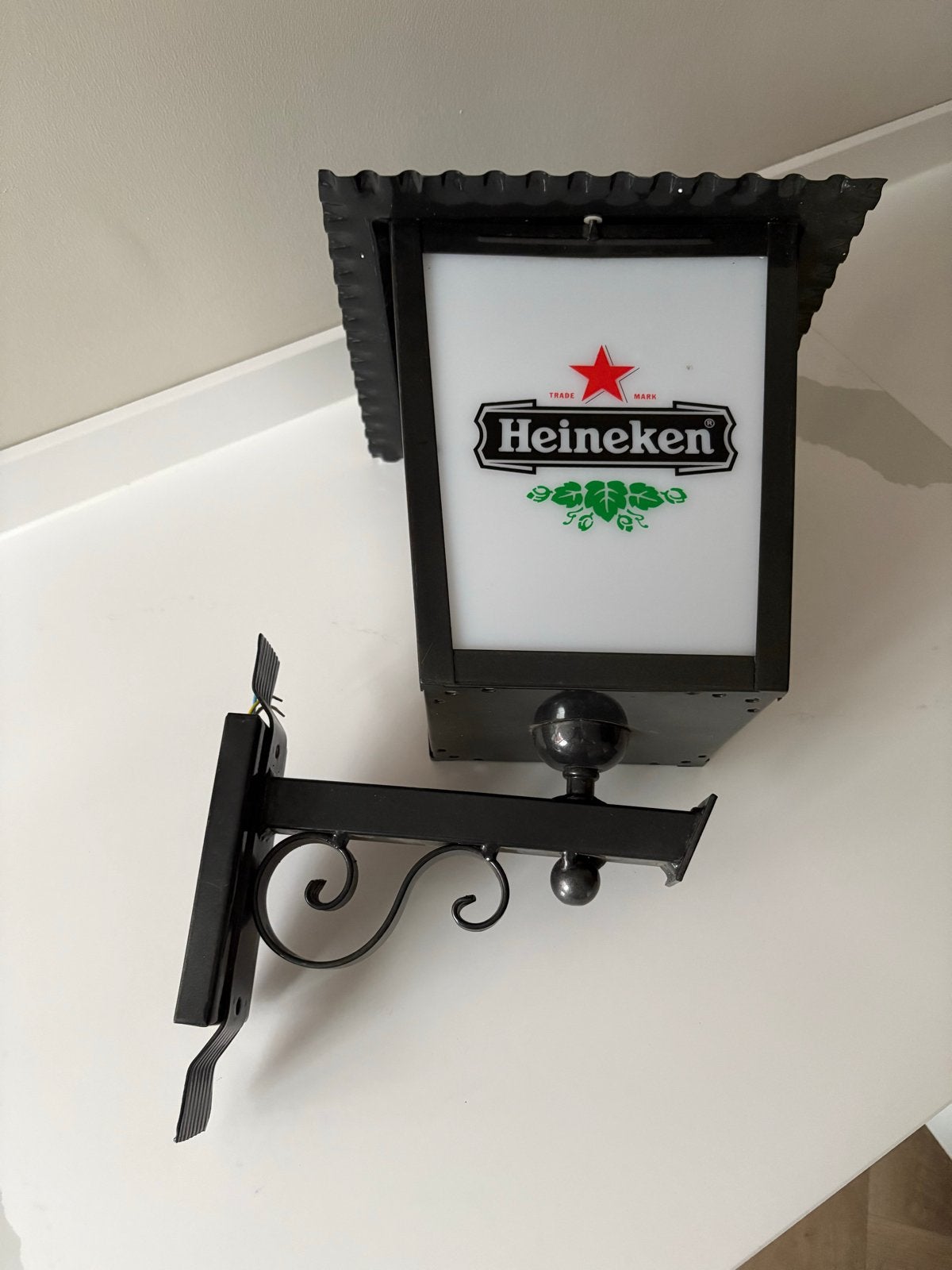 Heineken lantaarn - Zo goed als nieuw, Verzamelen, Verzenden, Zo goed als nieuw, Lichtbak of (neon) lamp