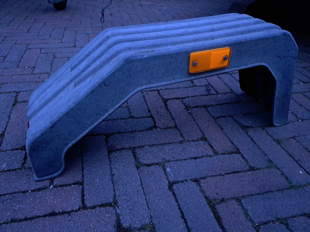 Linker spatbord voor SARIS ARBA 2000 aanhanger, Ophalen of Verzenden, Gebruikt
