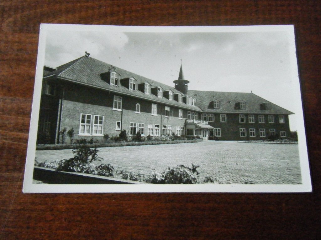 Y31 - Naarden - Diaconessenhuis - Mooi/Oud - 2, Ophalen of Verzenden, 1960 tot 1980, Noord-Holland
