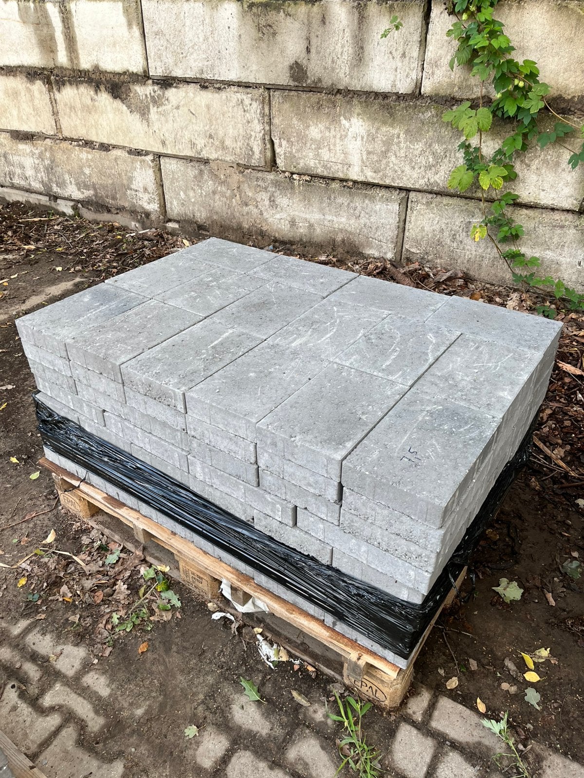 Partij betontegels 20x30x6, Ophalen, Zo goed als nieuw, Beton, Terrastegels